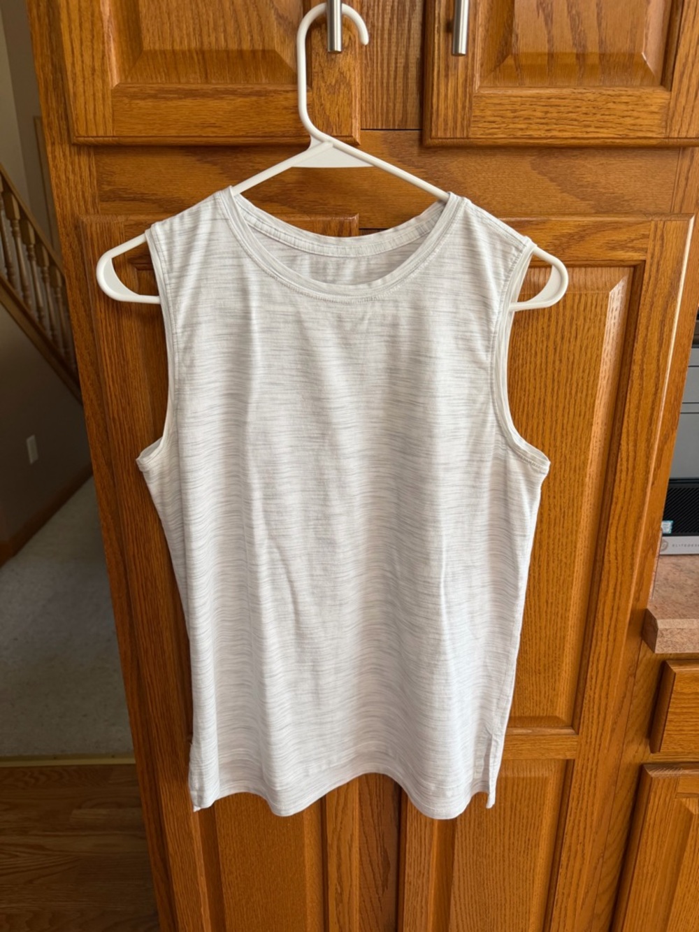 Lululemon Women's Tank Top - Light Heather Grey